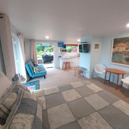 Pohutukawa Cottage Ръсел Екстериор снимка