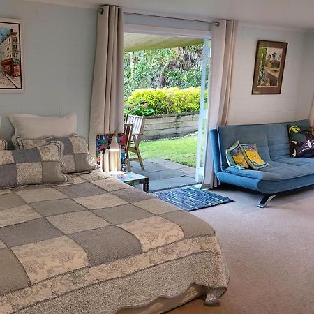 Pohutukawa Cottage Ръсел Екстериор снимка